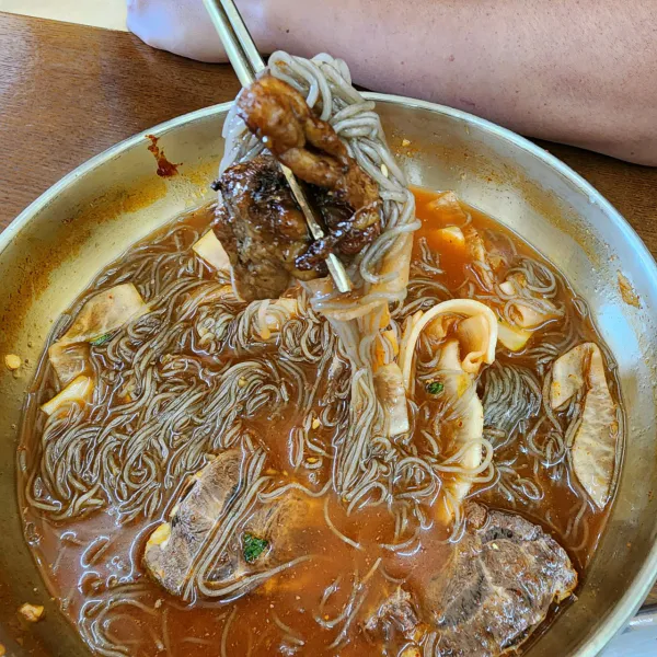 생생정보 고수의 부엌 육회 물회