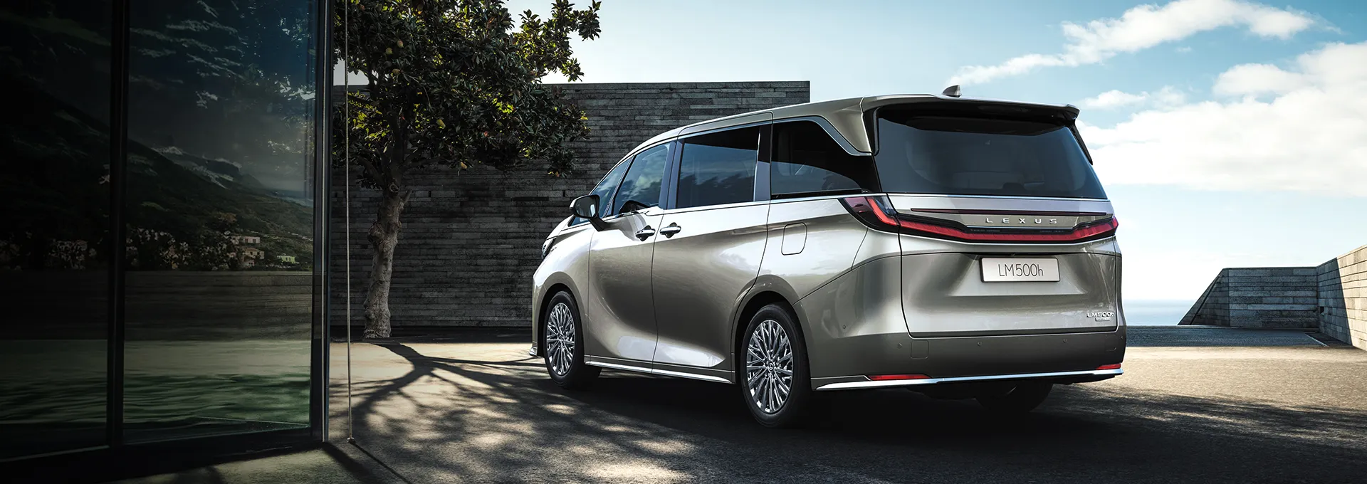 렉서스 LM 500h 이미지