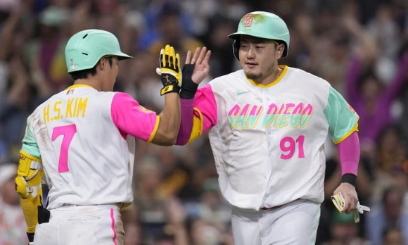 MLB-샌디에이고-파드리스-김하성-최지만