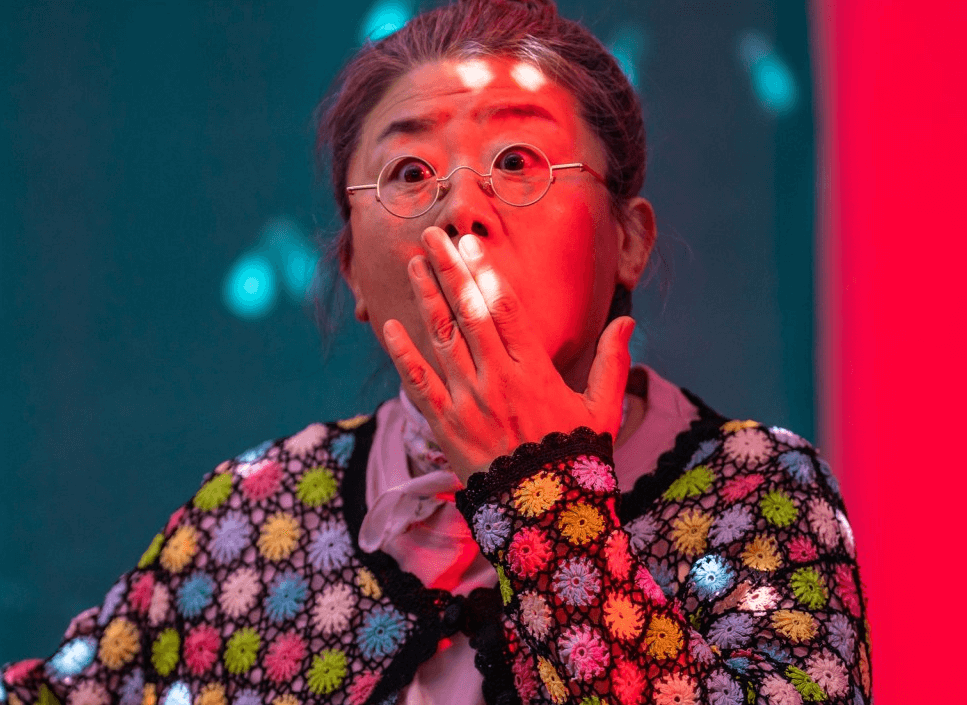 좀비도 패는 전투력 할머니 밤순