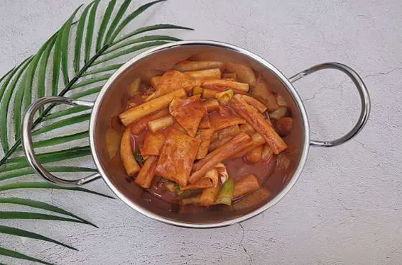 김밥 떡볶이가 골고루