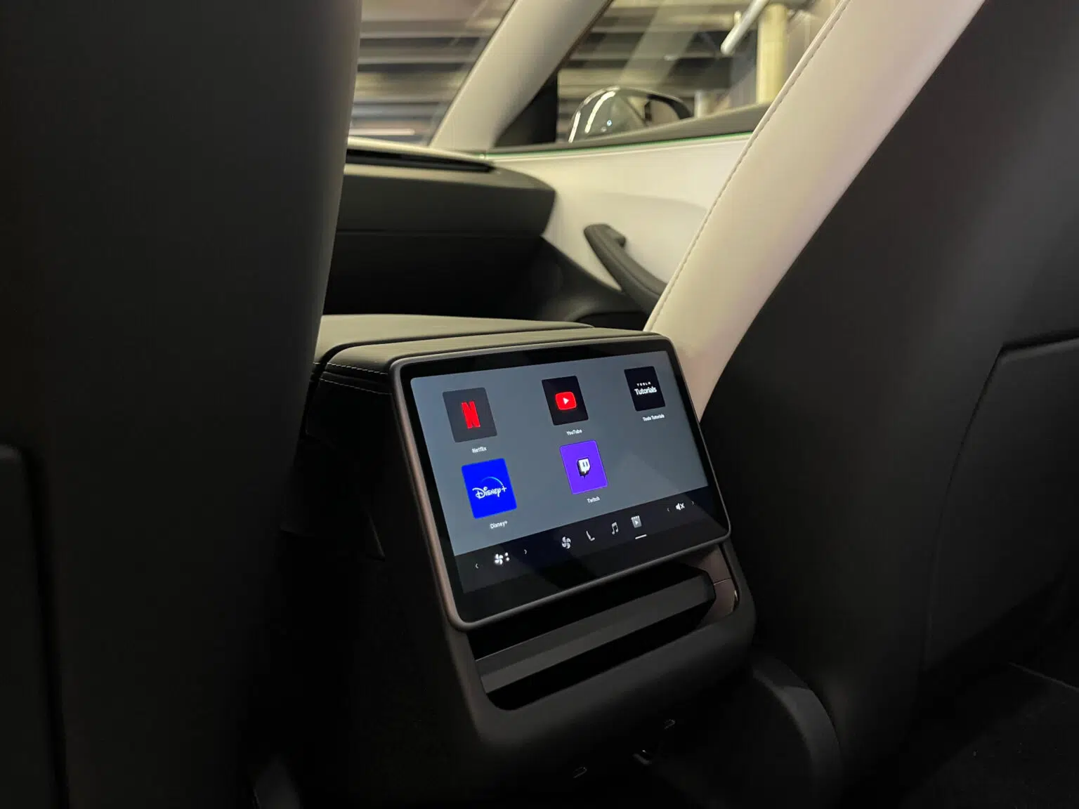 테슬라 모델3 하이랜드