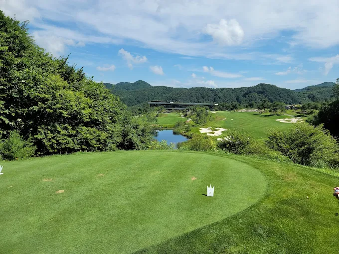춘천 '휘슬링락 컨트리클럽' 골프장 소개 및 예약방법