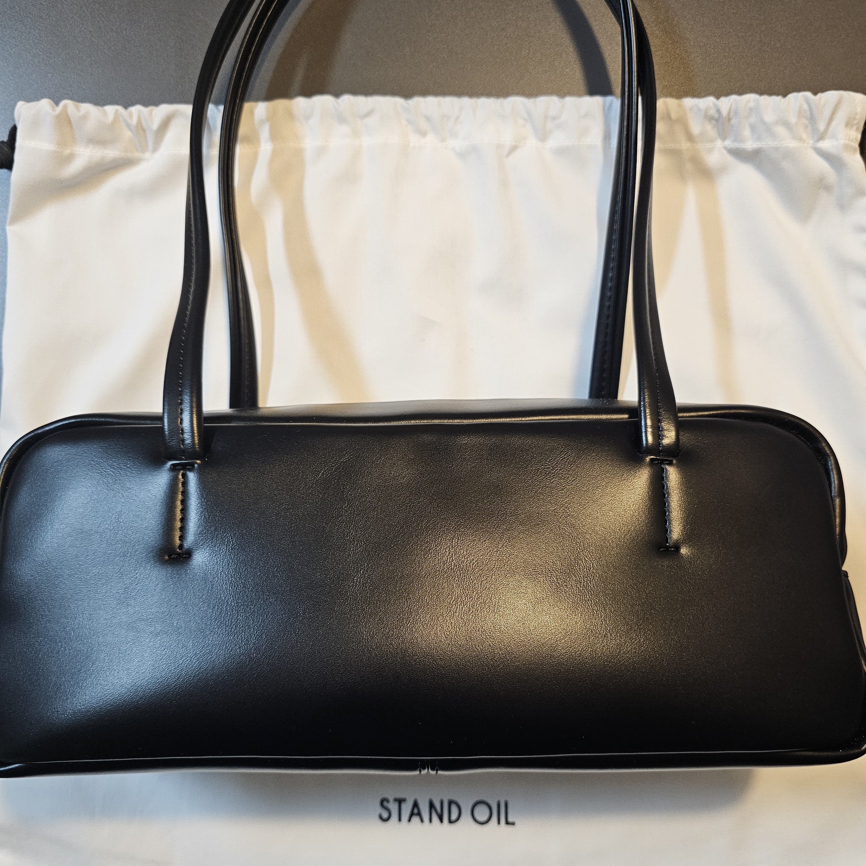 스탠드오일 모어 바게트백