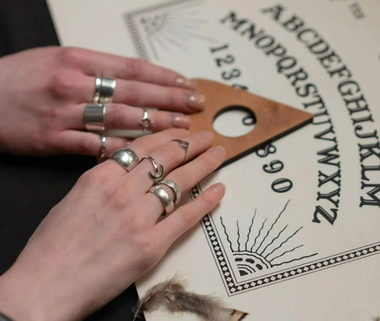 동방정사오늘의운세