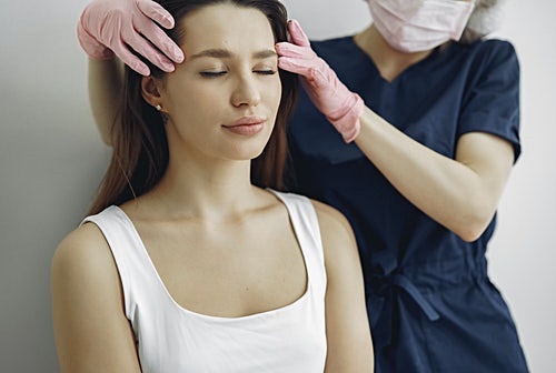 10. 카페인이 들어있는 차 혹은 커피