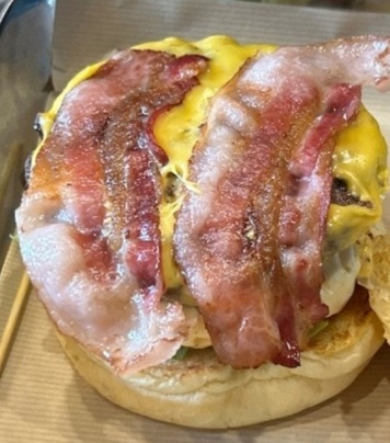 베이컨치즈버거