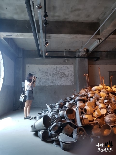 아라리오 뮤지엄 조형물