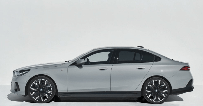 BMW 5시리즈 풀체인지 가격 출시 인도 BMW 5