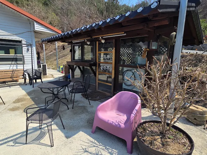 충북 제천 삼겹살쌈밥 '산아래' 본점