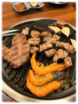 흑돼지삼백식당