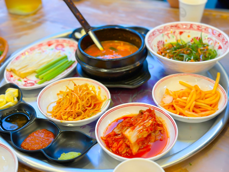 광교 카페거리 냉삼집 '정옥집'