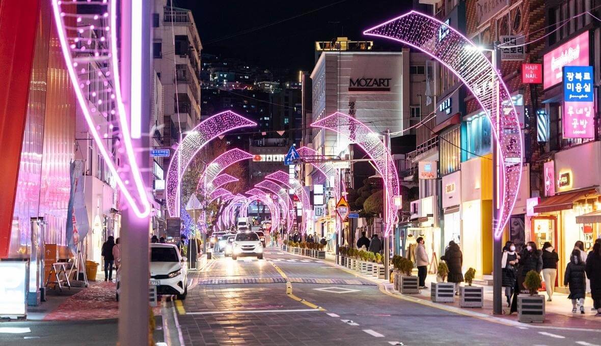 부산 광복로 겨울빛 트리축제