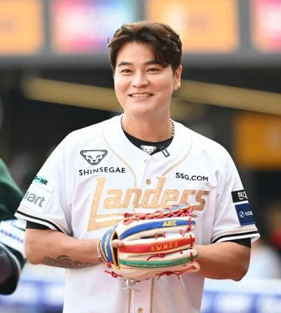 추신수 고소, 추신수 악플러, 추신수 아들 병역, 추신수 국적, 하원미 이혼, 추신수 미국 저택, 추신수 200억 집, SSG 랜더스, 추신수 은퇴, 추신수 구단주 보좌역, 추신수 육성총괄, 추신수 연봉, 추신수 부인, 추신수 패닉룸, 마포경찰서 고소, 모욕죄 성립, 추신수 재산, 추신수 근황, 추신수 자녀, 추무빈 국적