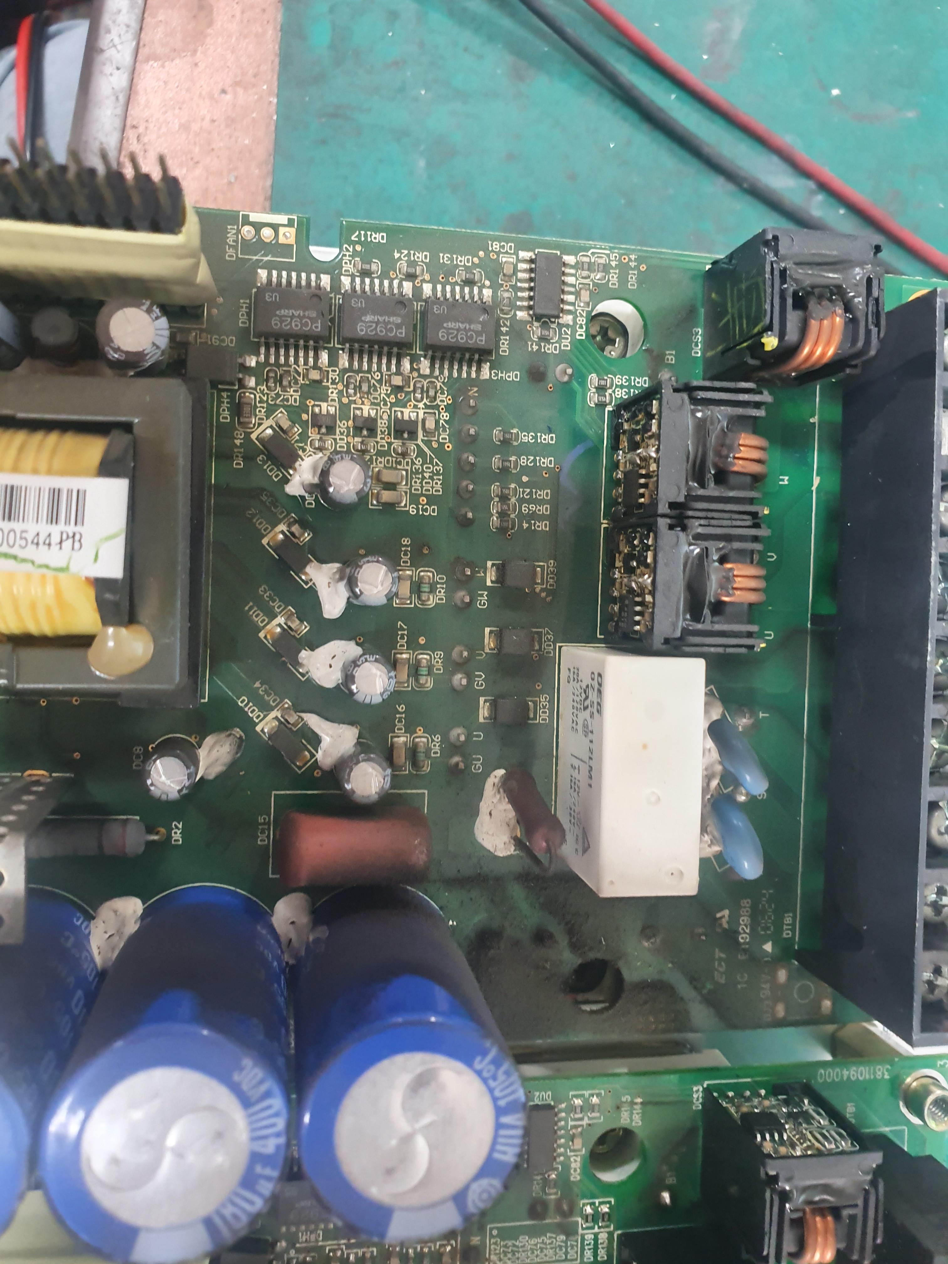 델타(DELTA) 인버터 VFD015B23A 내부보드사진