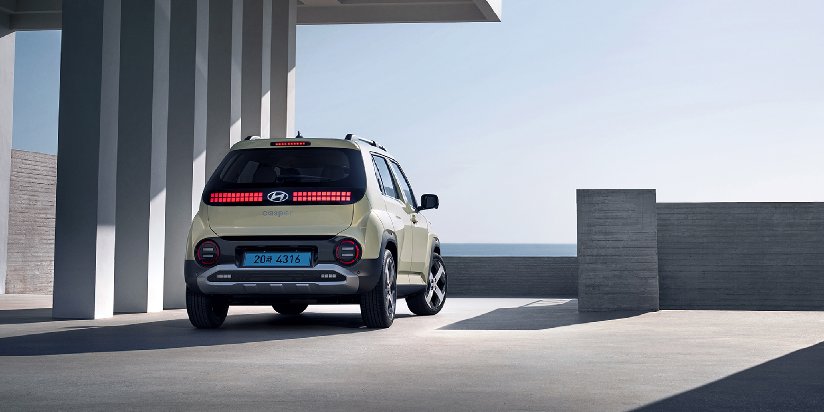 캐스퍼 일렉트릭 후면 사진