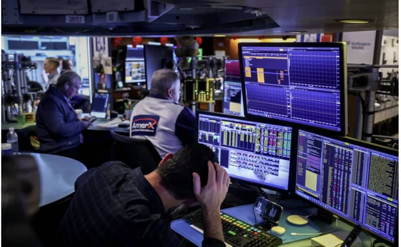 Wall Street awaits Friday’s news about the personal-consumption expenditures price index. Photo: Michael Nagle/Bloomberg News