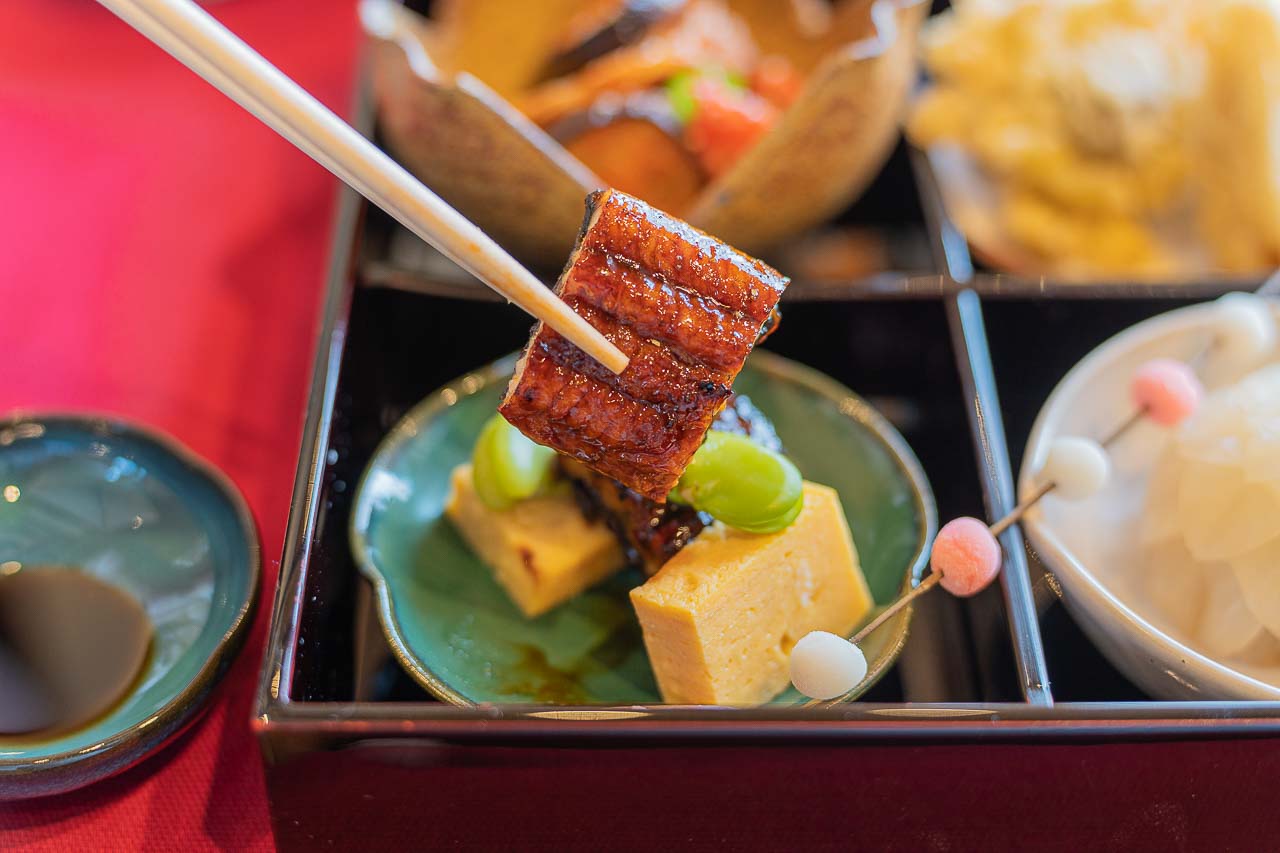 Fukuchi’s Premium Lunch: Local Food Served in Agano Pottery — original photograph 14