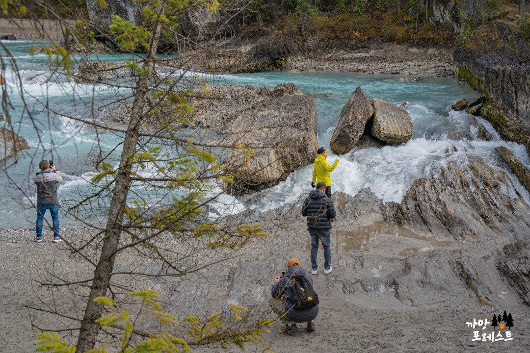 캐나다 밴프 네츄럴 브릿지