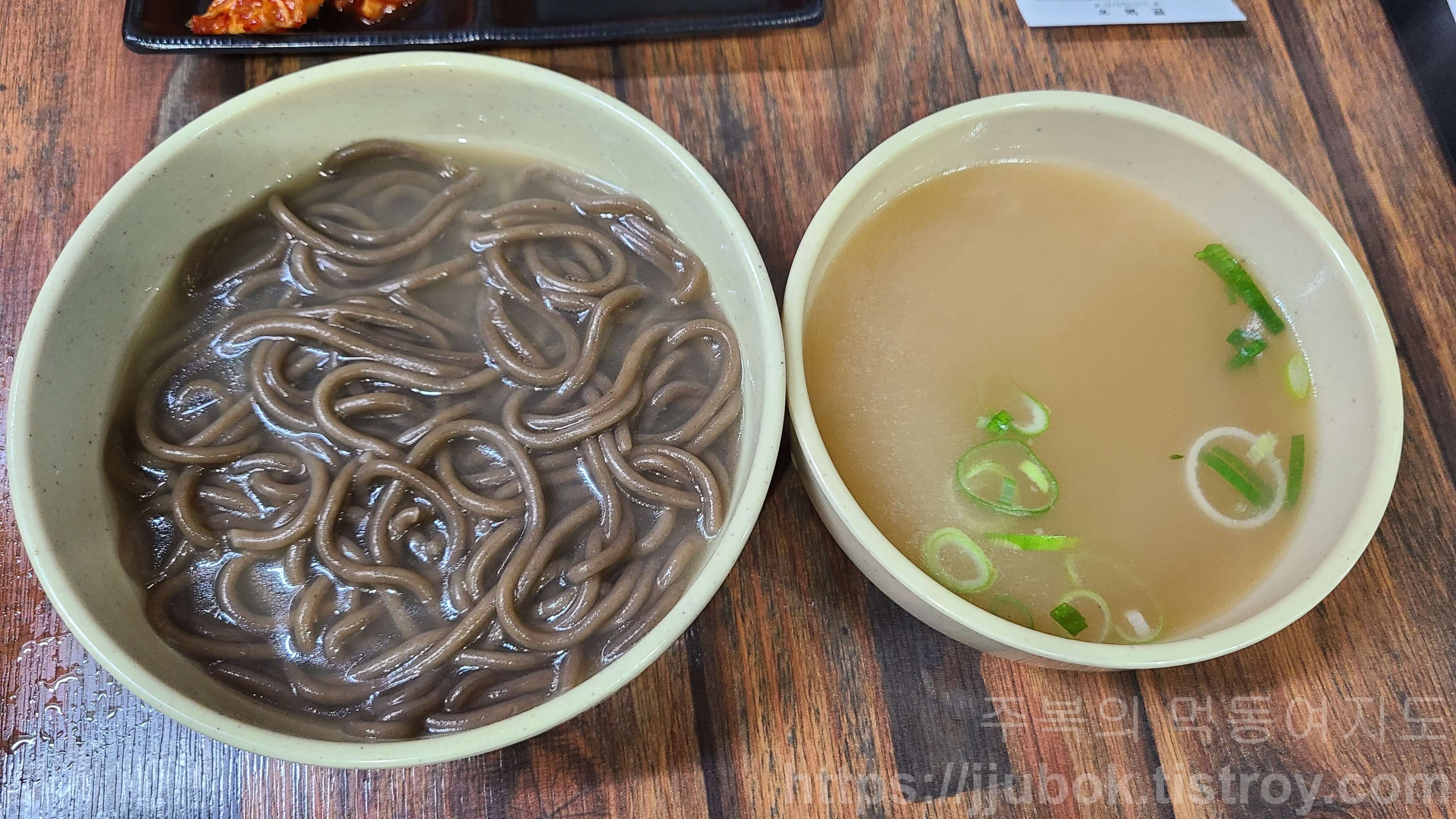 오목골-즉석메밀우동-메밀우동-리필