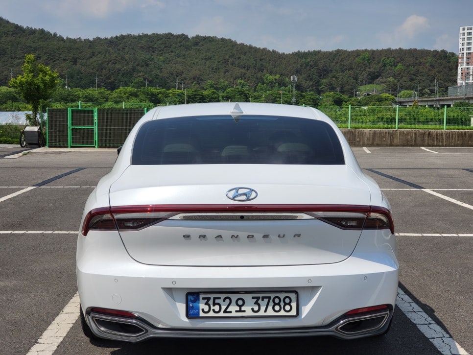 가성비 끝판왕 중고차 TOP 3 - 더 뉴 그랜저 IG 르블랑