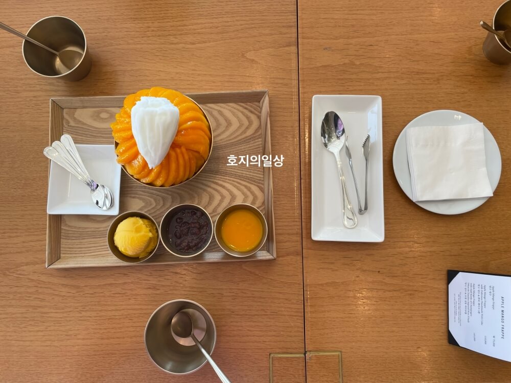 제주 신라호텔 바당 - 애플망고빙수 기본 구성