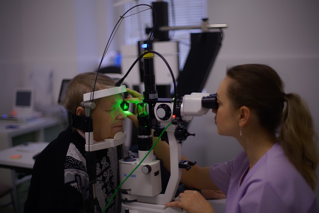 눈검사 관련 사진