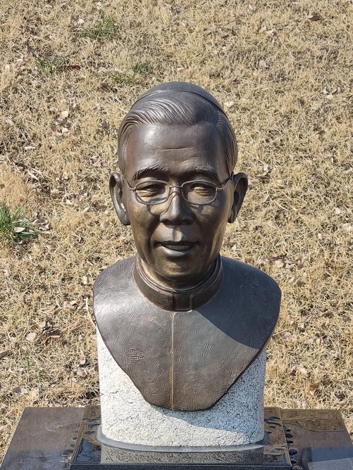 김수환 추기경 흉상