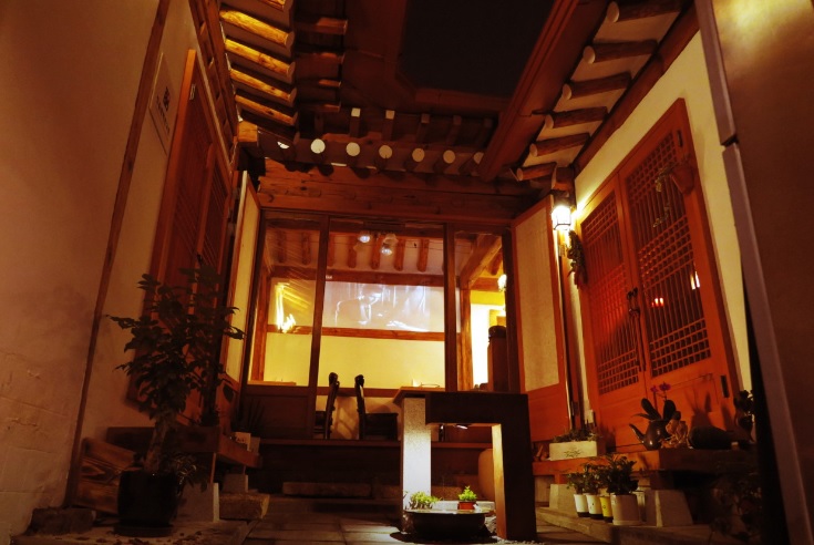 생방송투데이 이유있는 성지순례 인왕산 하루 코스 위라이드서울전차 예매방법 피자맛집 준수방키친