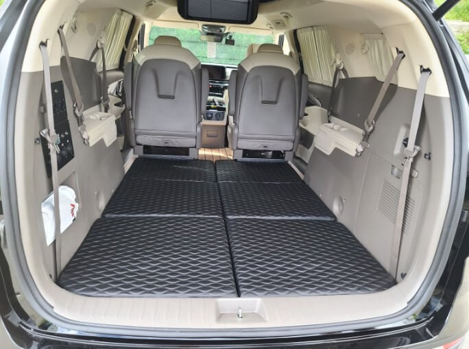 대형-SUV의-시트를-제거하고-평탄화-작업을-한-사례-사진