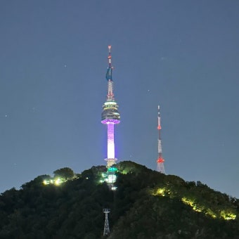 남산공원 도보 여행: 서울 야경을 혼자 즐기는 방법