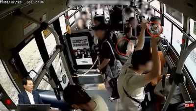 버스에서 넘어진 중학생 치료비 요구 사진2