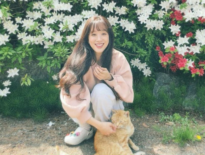 정려원 사복
