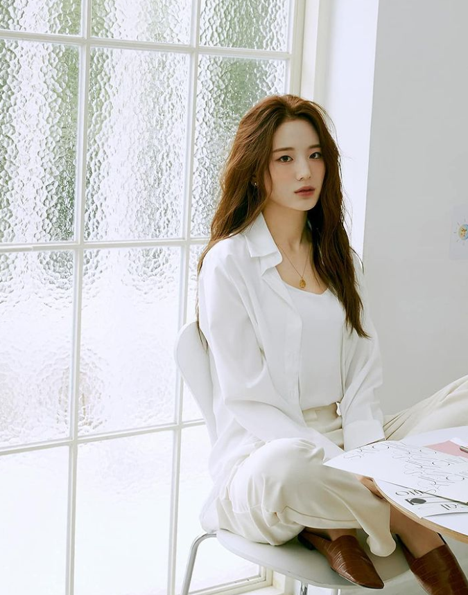 장규리 나이 프로필 키 프로미스나인 인스타 복근 화보 다리 과거 레전드 고화질