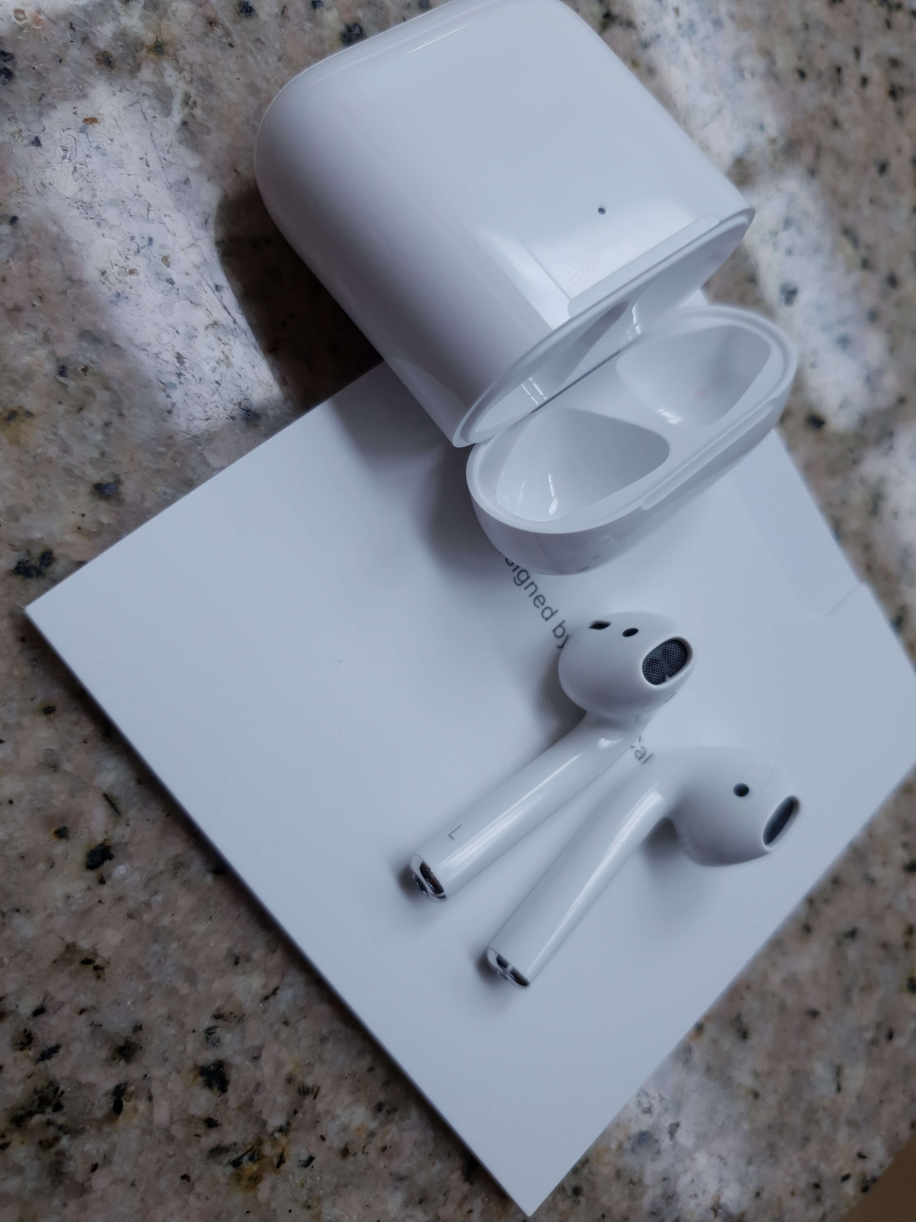 에어팟-2세대-사진