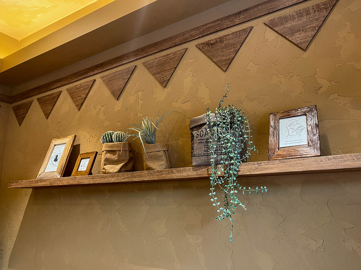 갓잇 해리단길점 내부