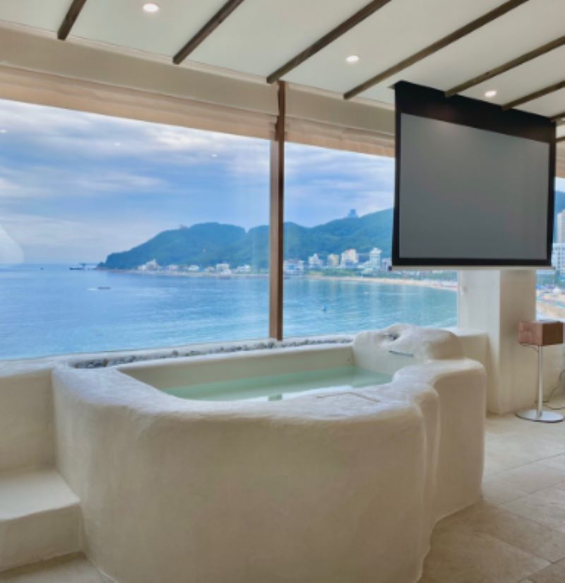 바닷가보이는_자쿠지스파