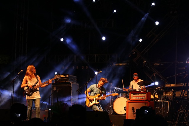 싸이-흠뻑쇼-에너지바와-생수