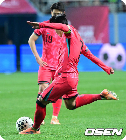 손흥민 미친 프리킥 폭발&hellip;볼리비아전 2-0 완승 한국대표팀, LAFC&middot;MLS까지 들썩 [사진=OSEN]