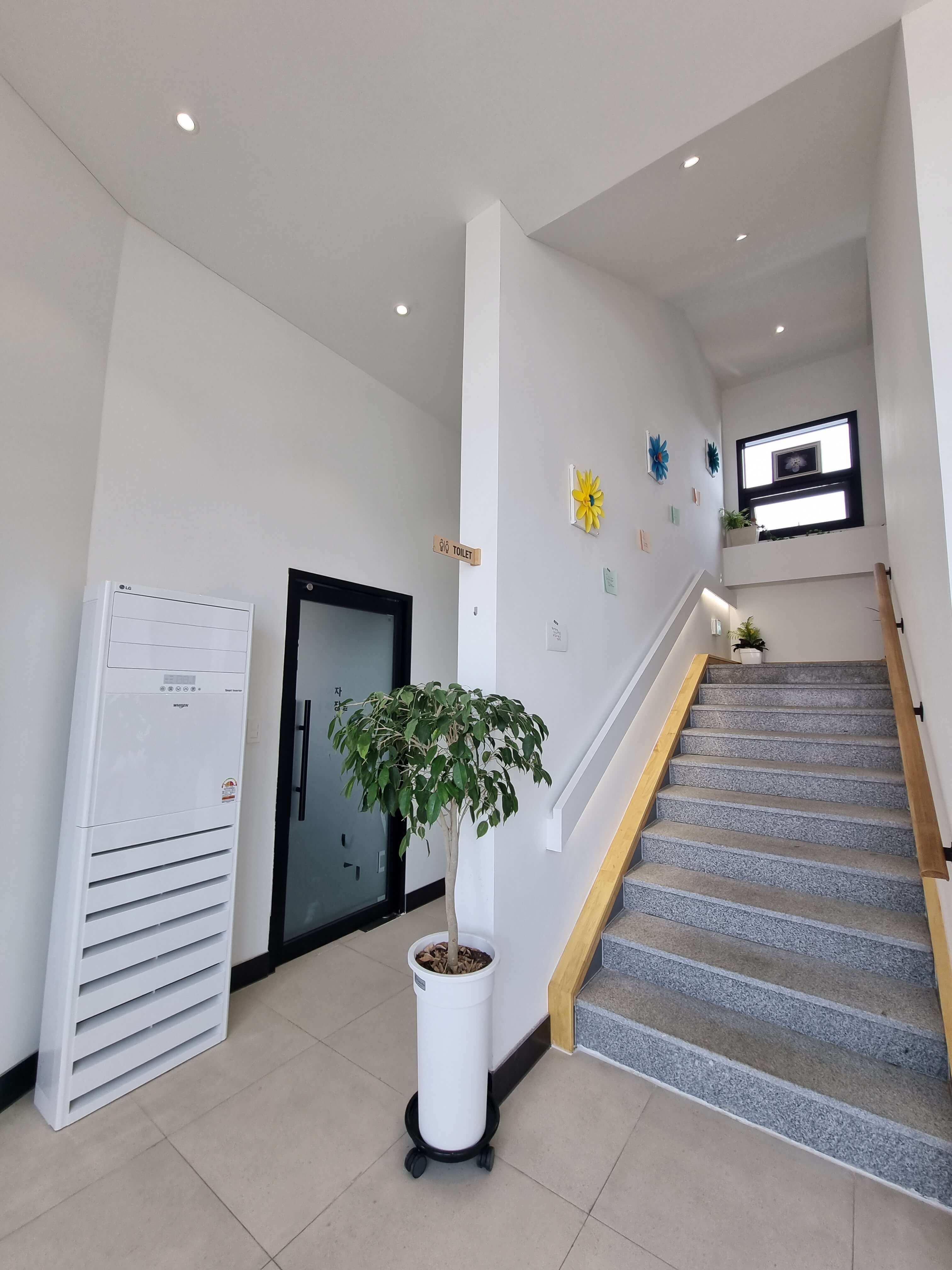 그라제격포카페 내부인테리어