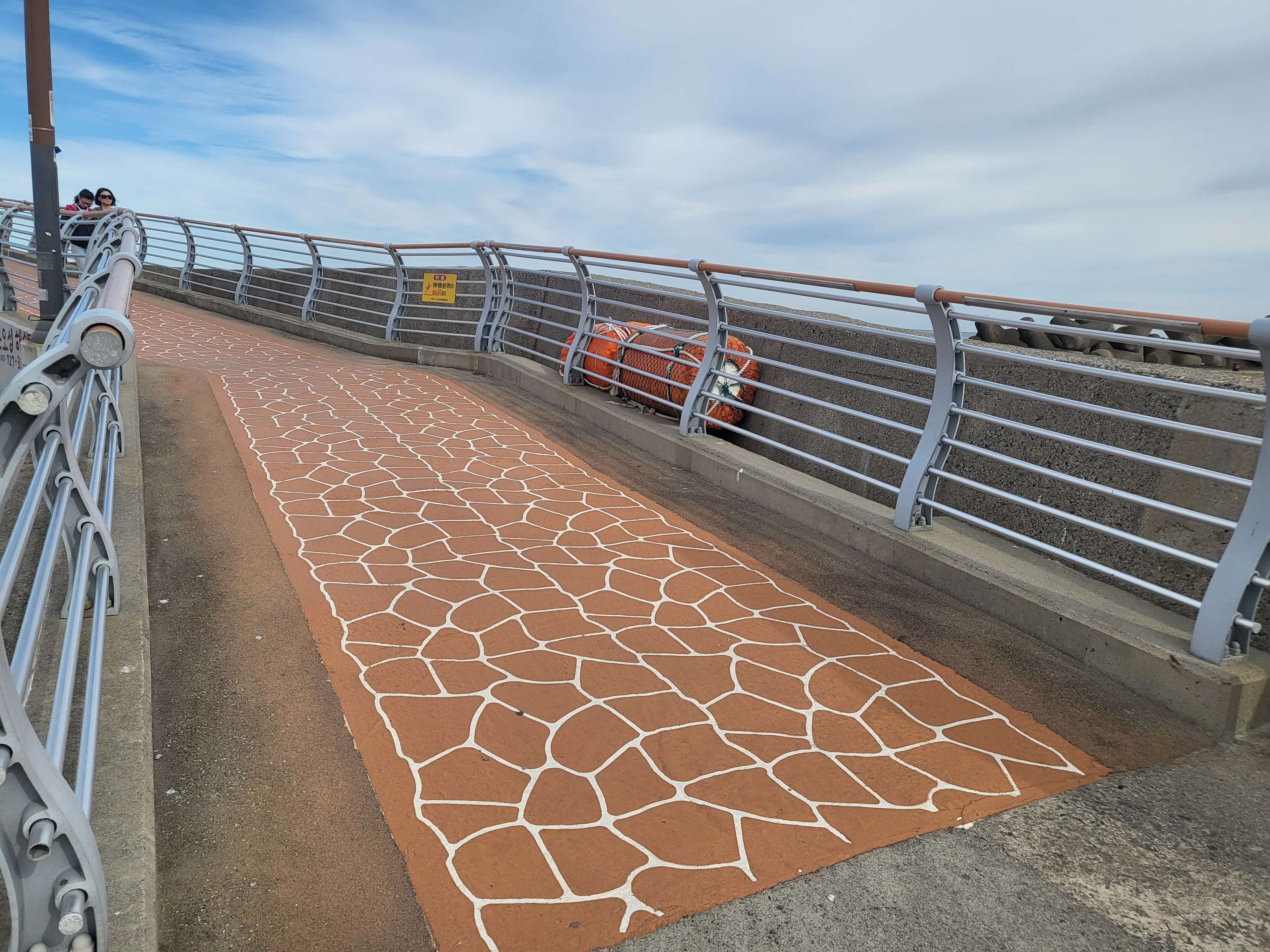 칠암 아나구회, 칠암 방파제, 칠암 야구등대, 칠암 차박하기, 칠암 방파제 낚시 조항