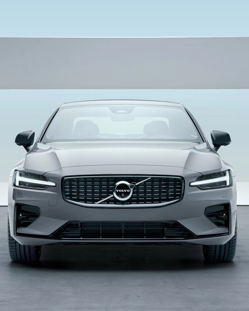 2025 볼보 S60 신형 가격 및 제원, 경쟁차종