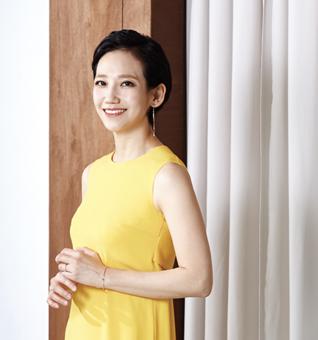 김지윤 프로필 화보