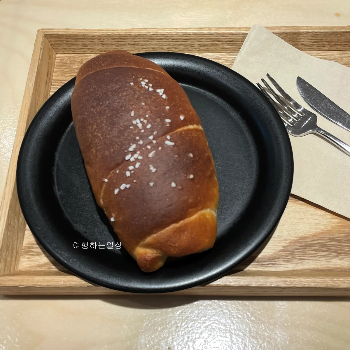 서울역-근처-식사하면서-카공하기-좋은-카페-콜렉티보,-베이커리-샐러드-커피-메뉴-추천