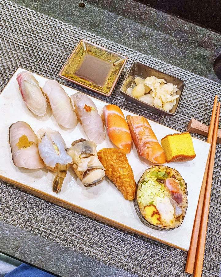 토요일은 밥이좋아 시흥 배곧 제철 생선 초밥 맛집 적초 섞은 붉은 밥 샤리 스시 고등어초밥 오마카세 현지인 추천 토밥 좋아 방송정보