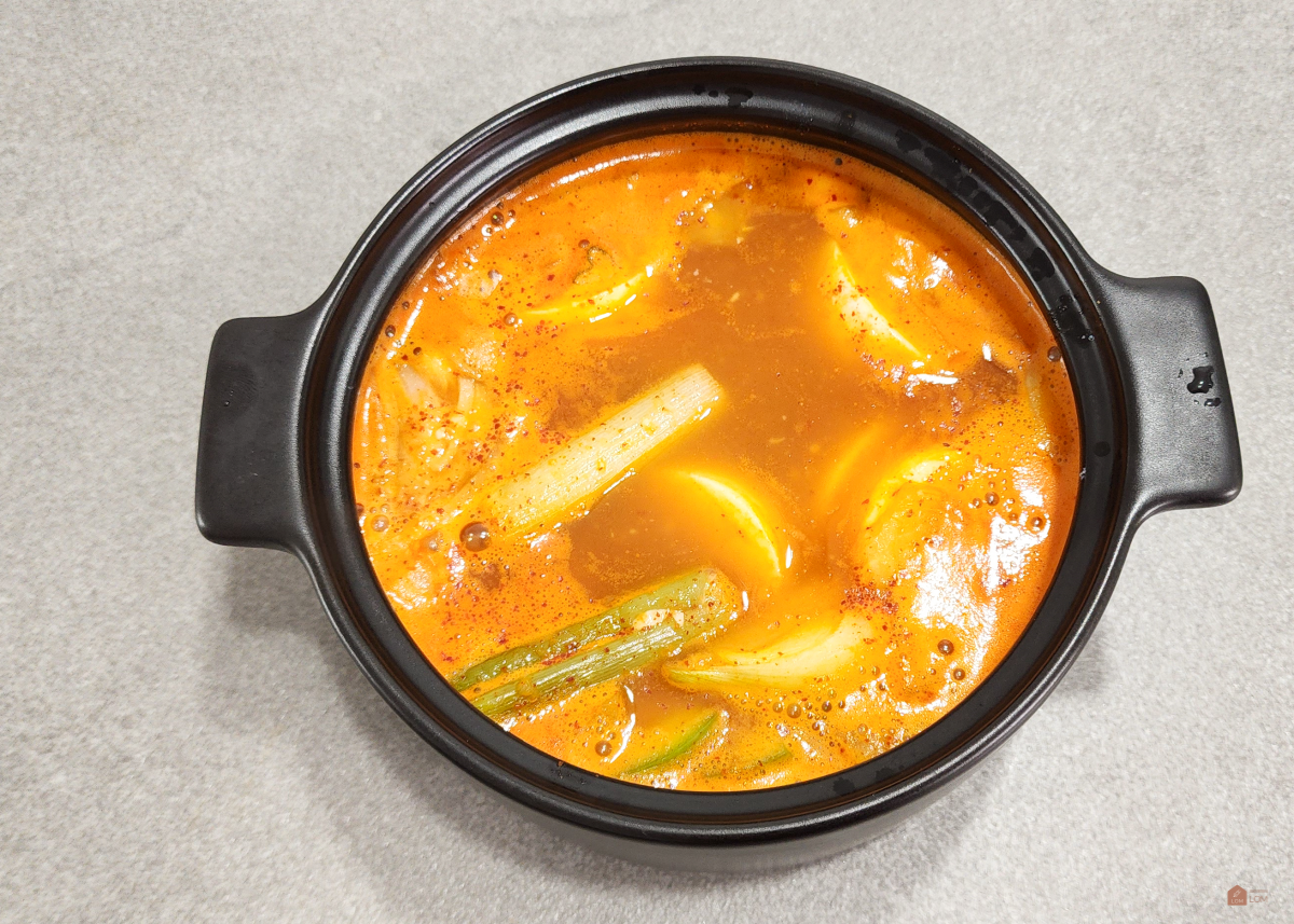 식탁에올린-순두부찌개