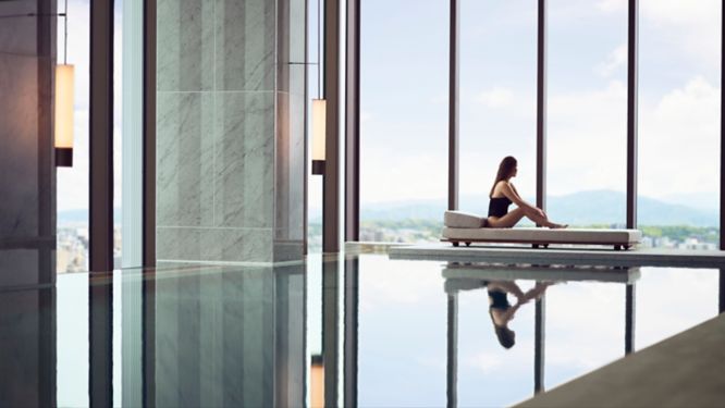 후쿠오카-수영장-고급호텔