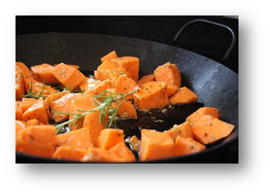 구워 먹어도 찌어 먹어도 맛있는 국민 간식인 고구마