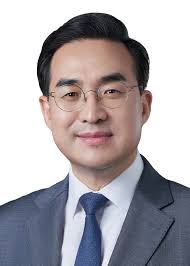 박홍근 의원 프로필