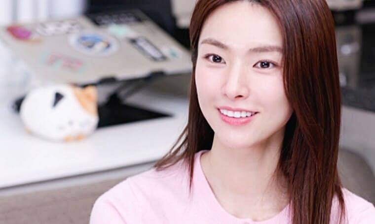 배우-하영